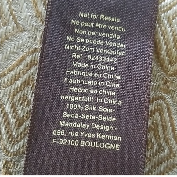 NWOT Gucci Silk Scarf - Picture 7 of 10